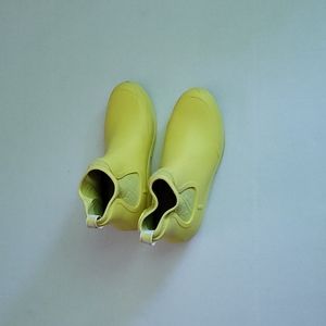 UGG Chevonne Margarita Women's Waterproof Chelsea Rainboots size 10 yellow